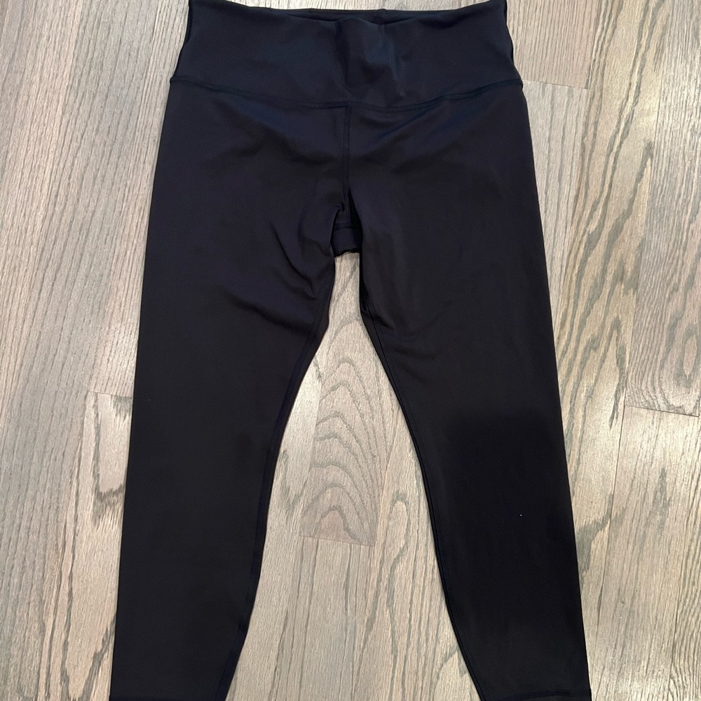 Athleta Elation Train 7/8 Tight - Size Large